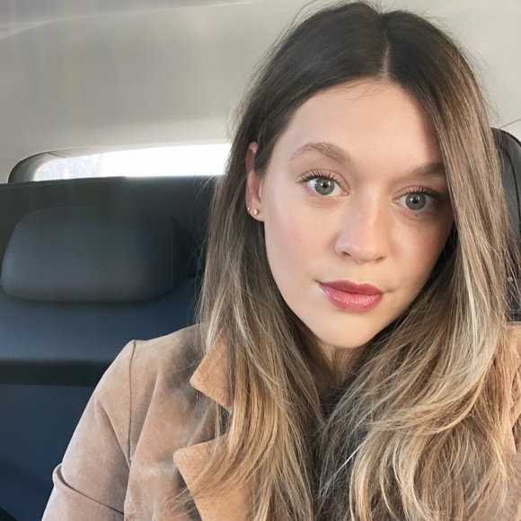 Meet your Posher, Lindsay - Picture 1 of 1